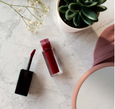 Ta Beauté Matte Lip Stain - Velvet Red